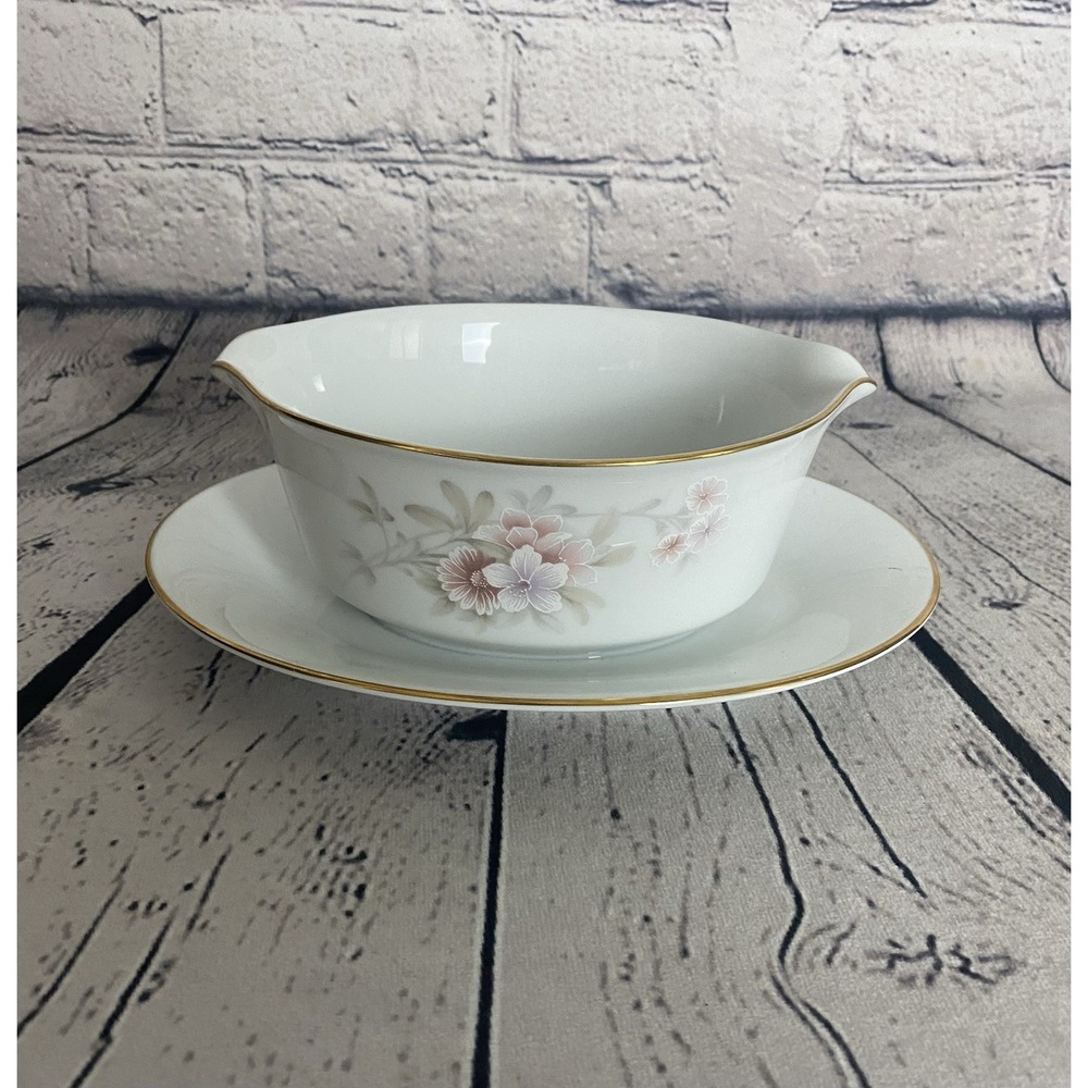 Vintage Legendary By Noritake Shrewsbury 3490 Gravy Boat Floral